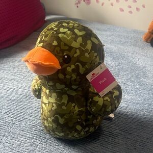 Large Green Heart Pattern Plush Duck with Orange Beak BRAND NEW